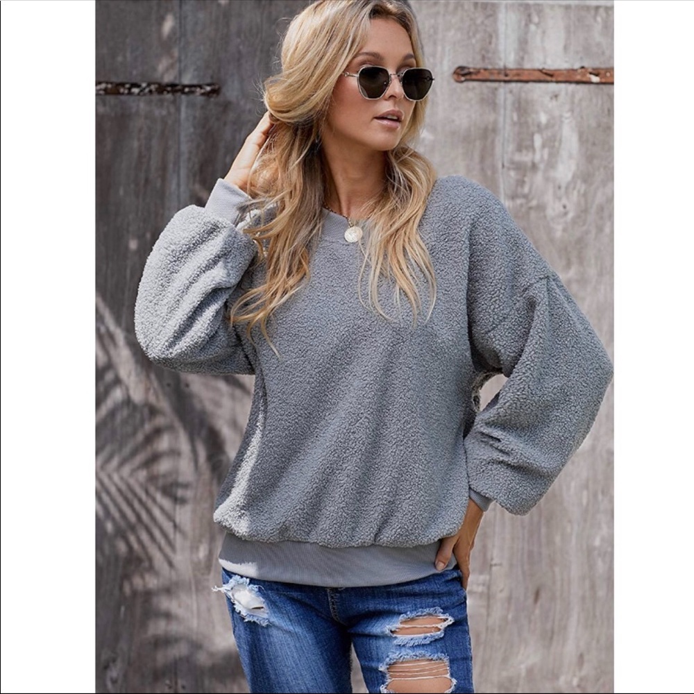 ✶NEW Fuzzy Gray Pullover Sweatshirt Coat Top✶ - Picture 5 of 8